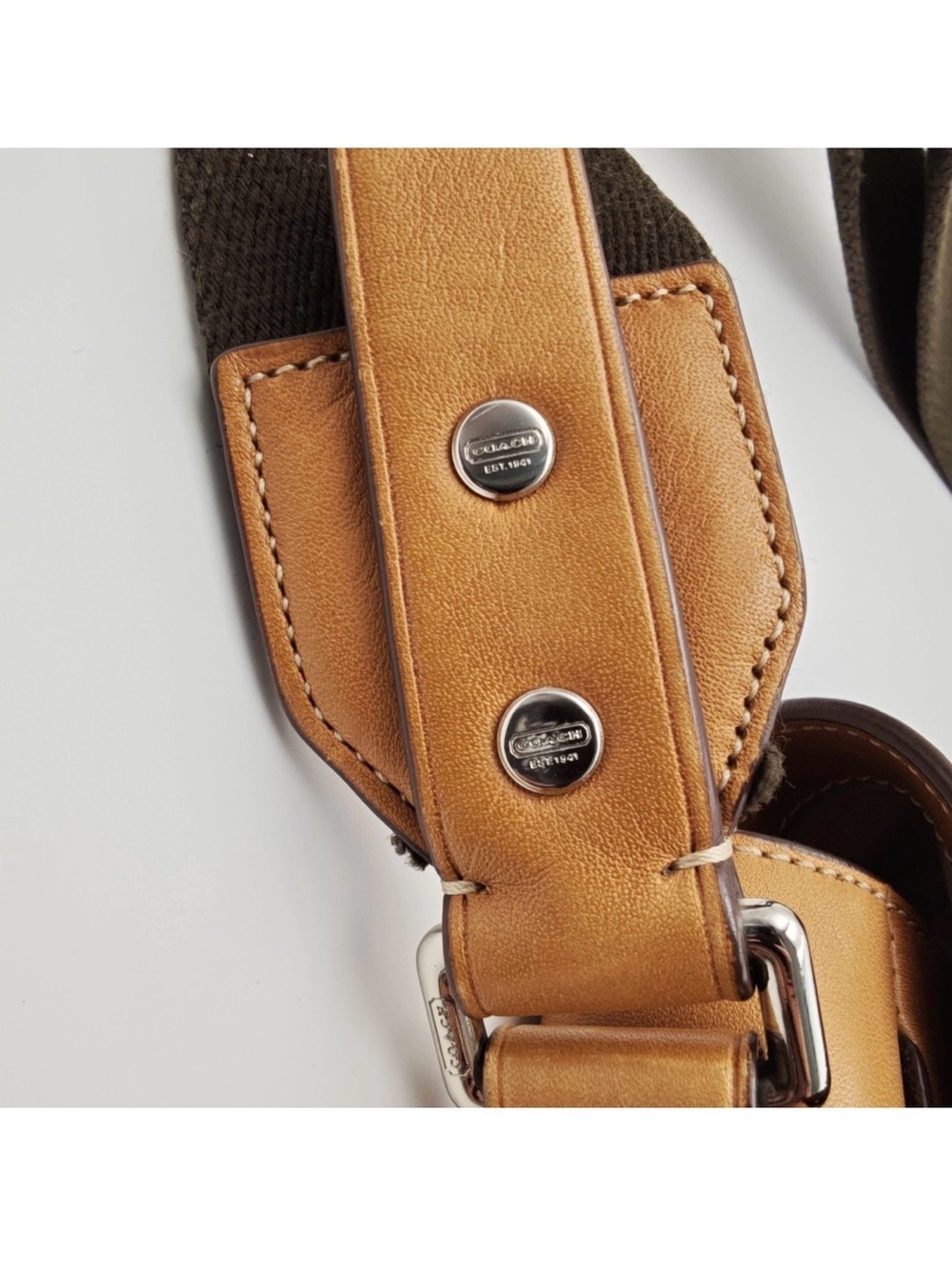 Coach Leather Messenger Bag in Tan with Black Strap - Picture 7 of 11